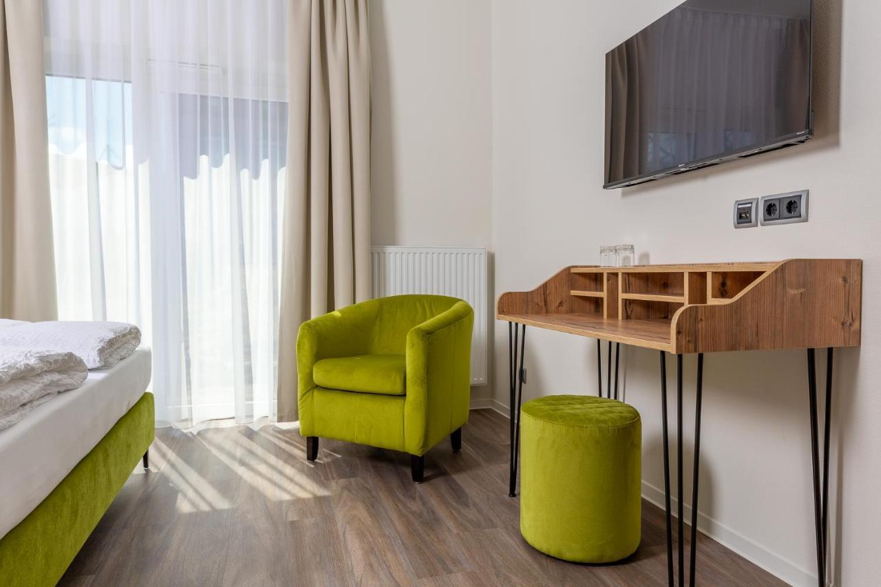 Hotel Fuchsbau Jueterbog Экстерьер фото